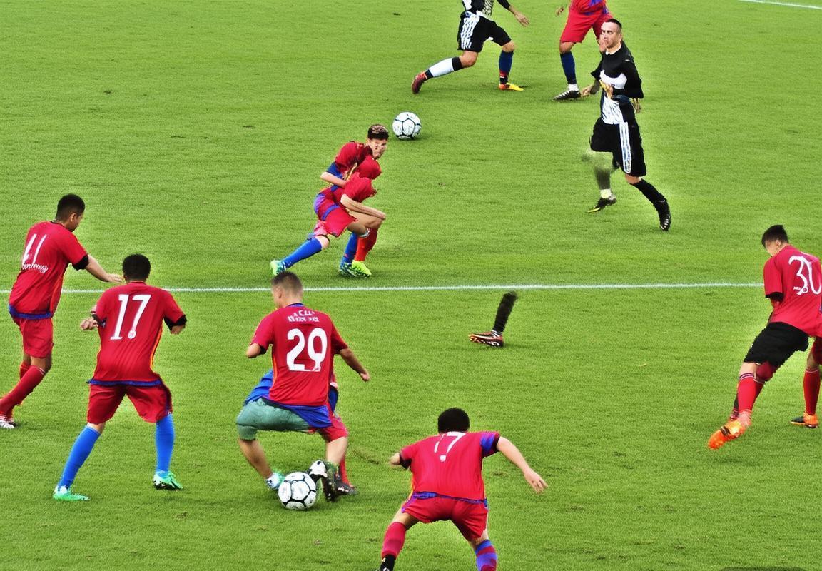 2015东亚杯女足赛：中日军团战术对决，王霜与宫间绫引领精彩战局(图3)